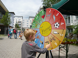 Kindertag Glücksrad 250